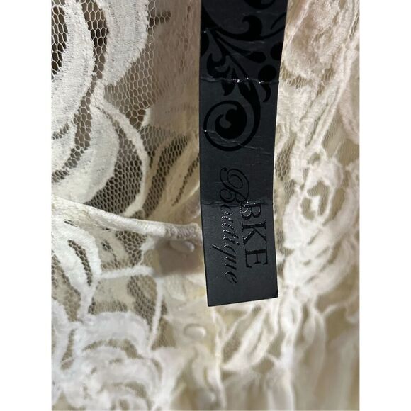 Women's NWT Button Up BKE Boutique Sheer Ivory Lace Embroidered Long Sleeve Blou - Picture 9 of 10